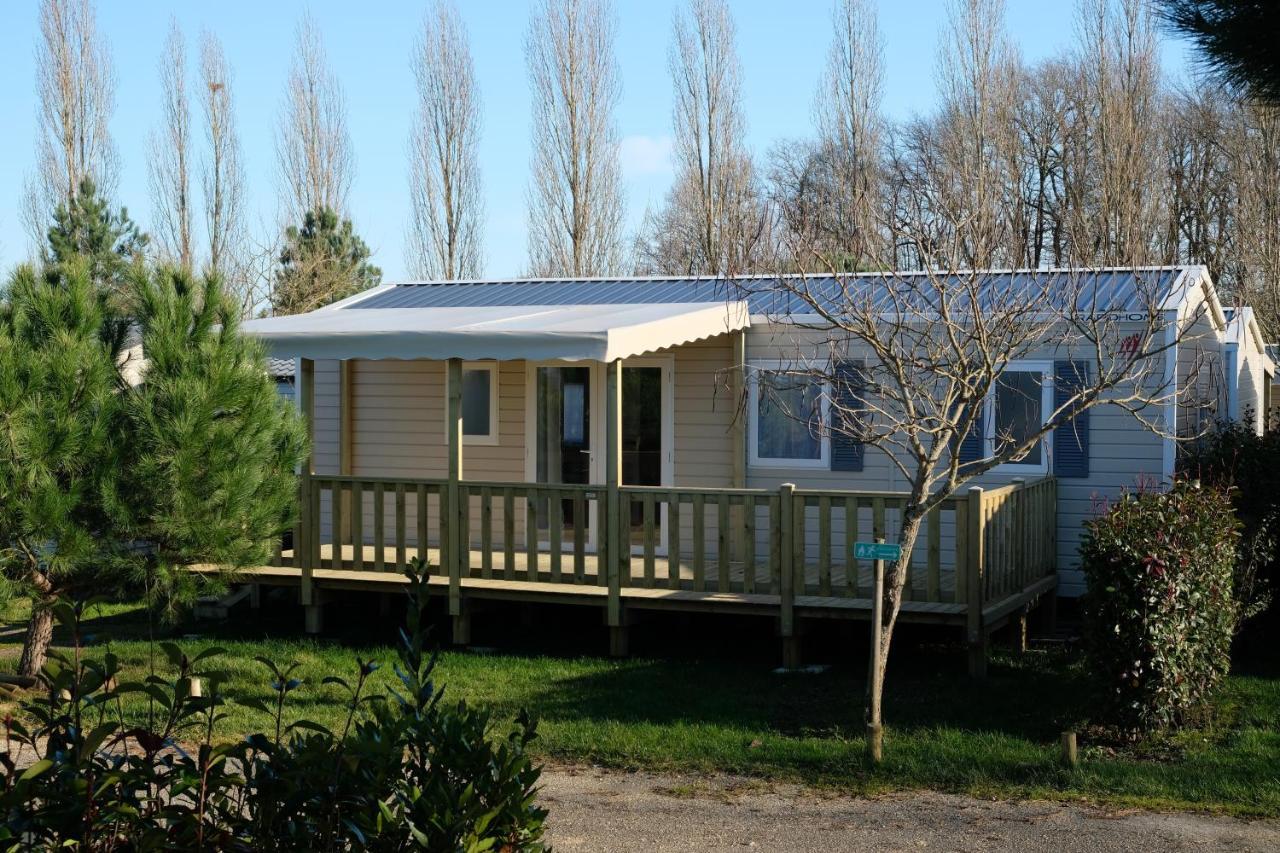 Camping Les Lacs D'Armagnac Bretagne-d'Armagnac Esterno foto
