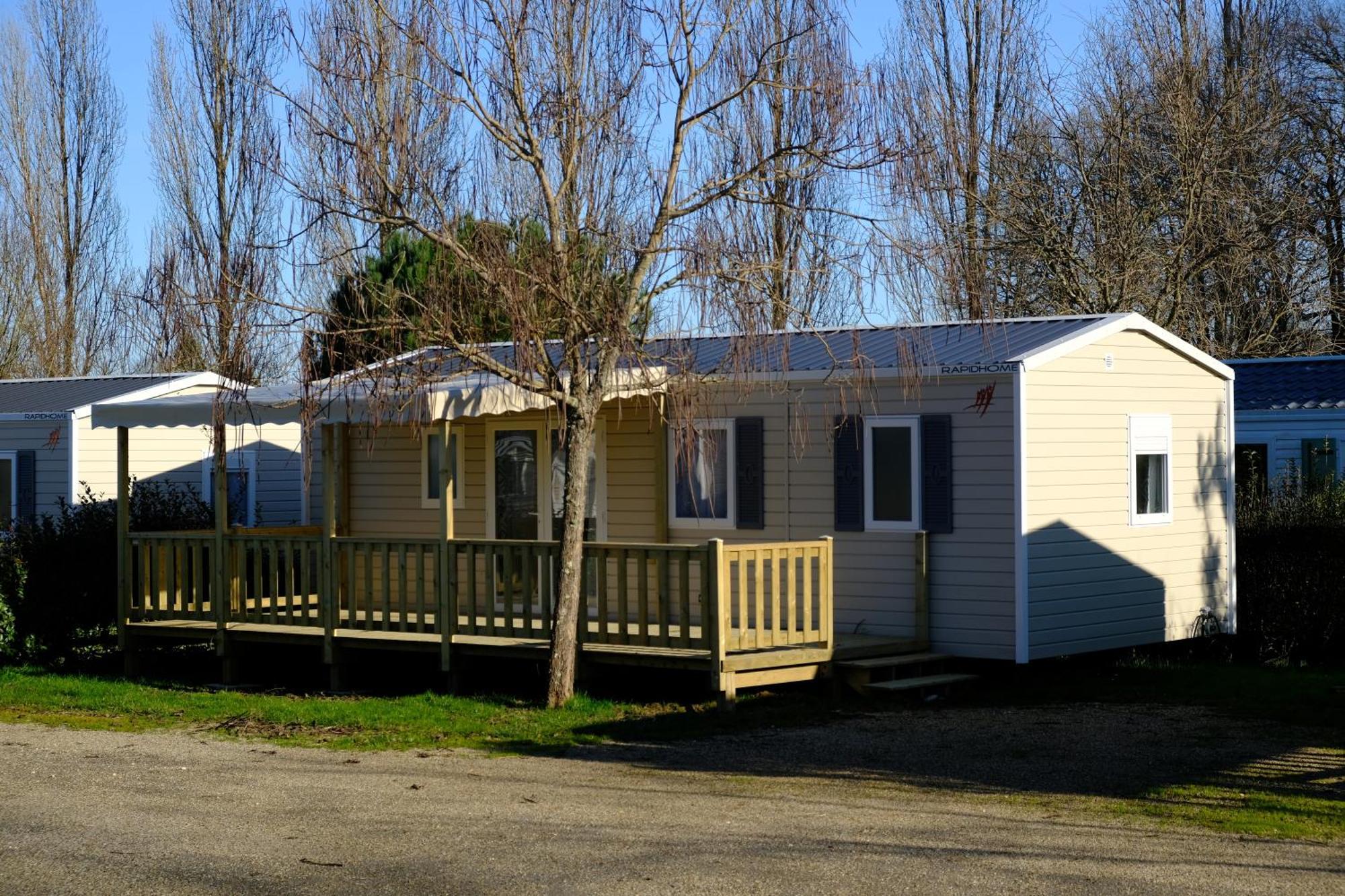 Camping Les Lacs D'Armagnac Bretagne-d'Armagnac Esterno foto